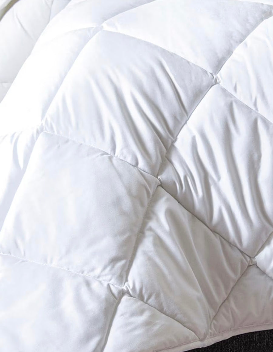 50. Edredón Total White
