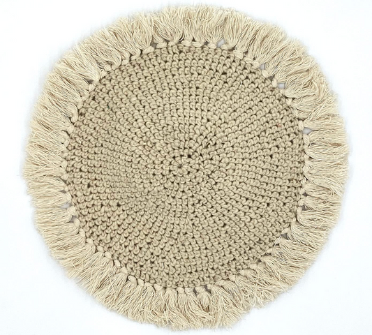 9. Juego de 4 manteles macramé