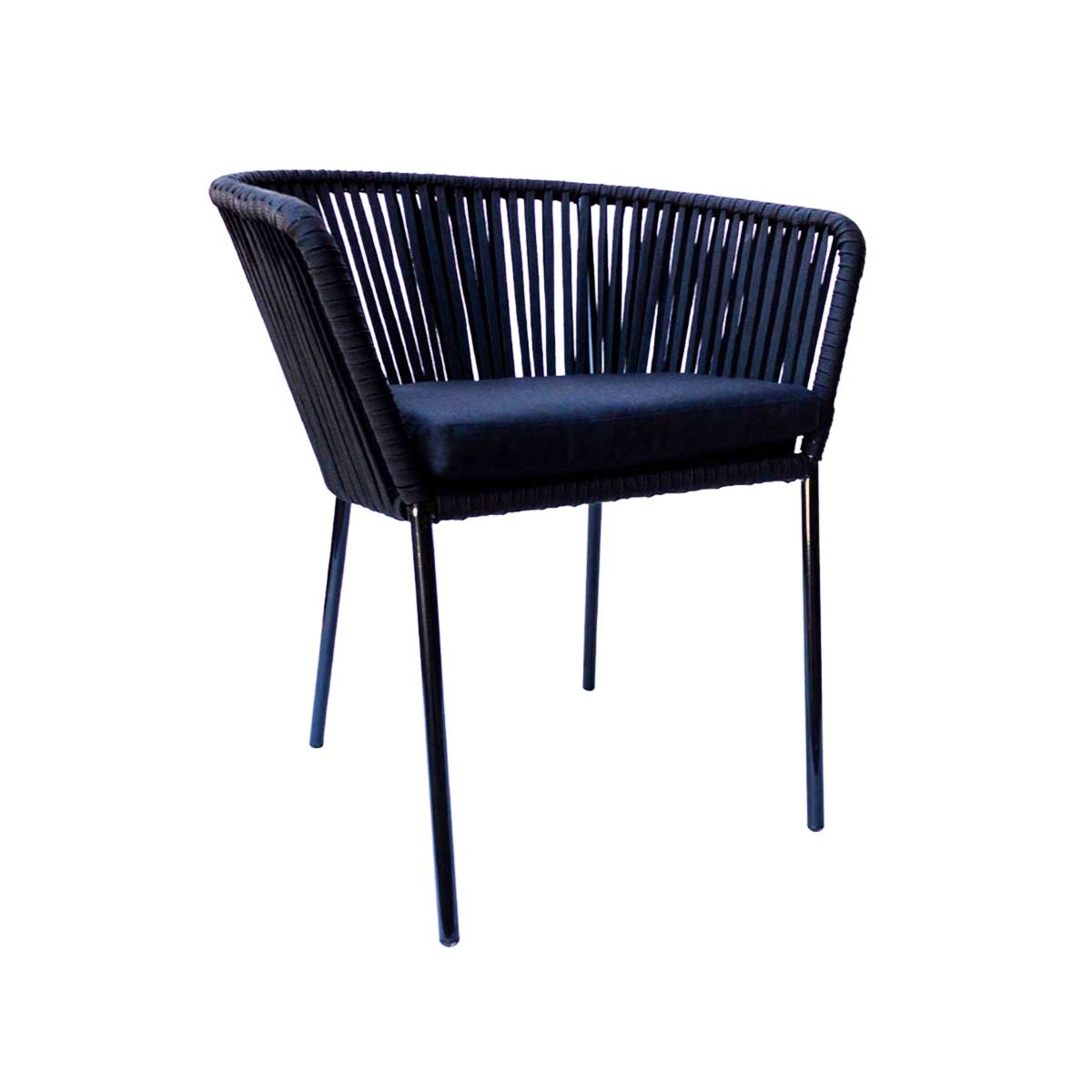 28 Silla con cojín negro